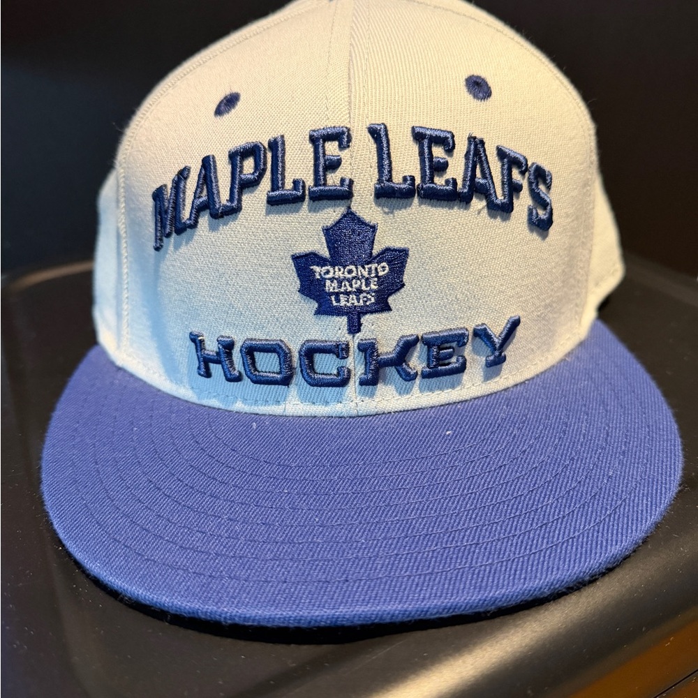 Reebok Toronto Maple Leafs Hockey Fitted Cap - Silver and Blue